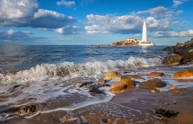 Informe alerta sobre calentamiento y contaminación del mar